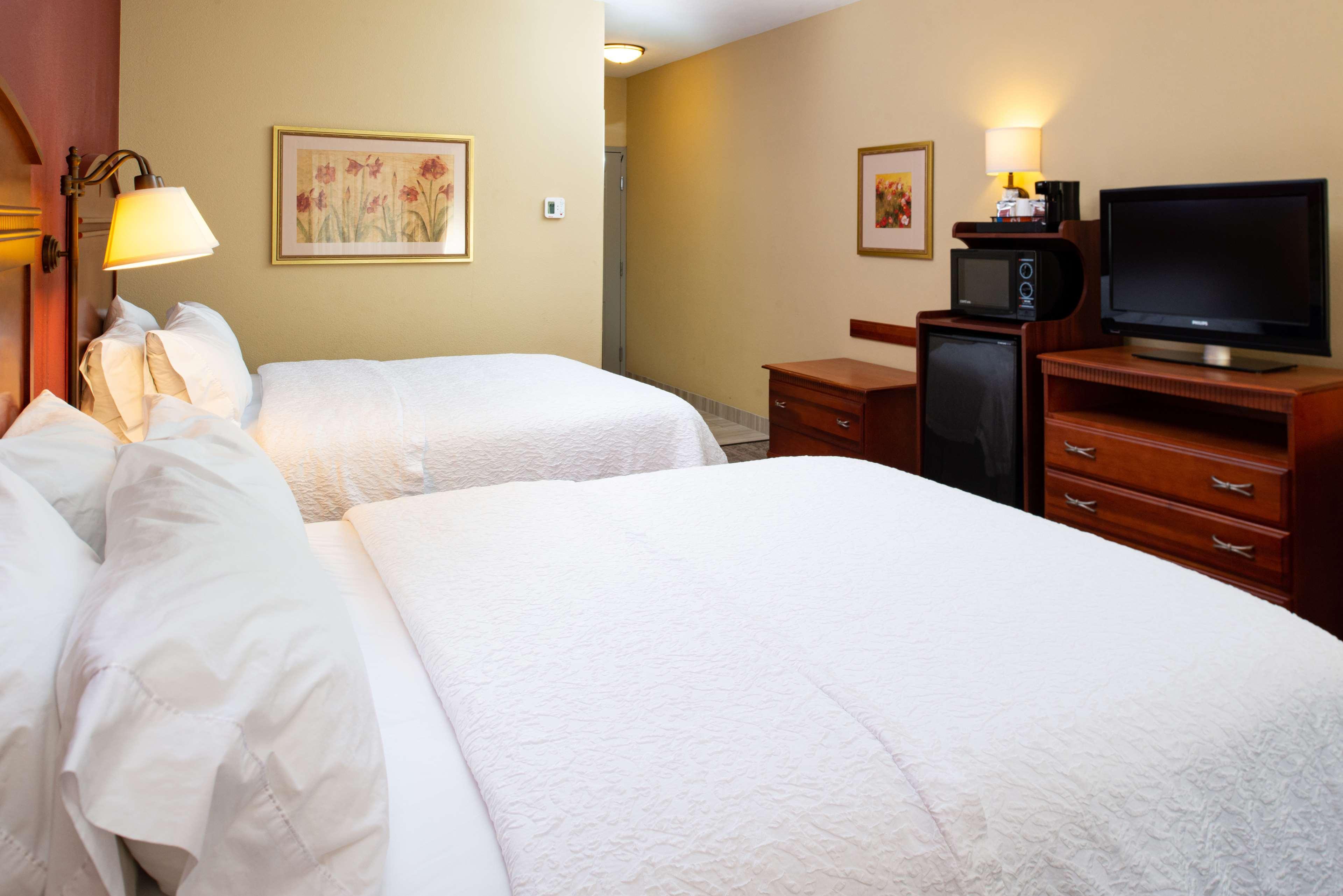 Hampton Inn Kansas City Northeast Dış mekan fotoğraf