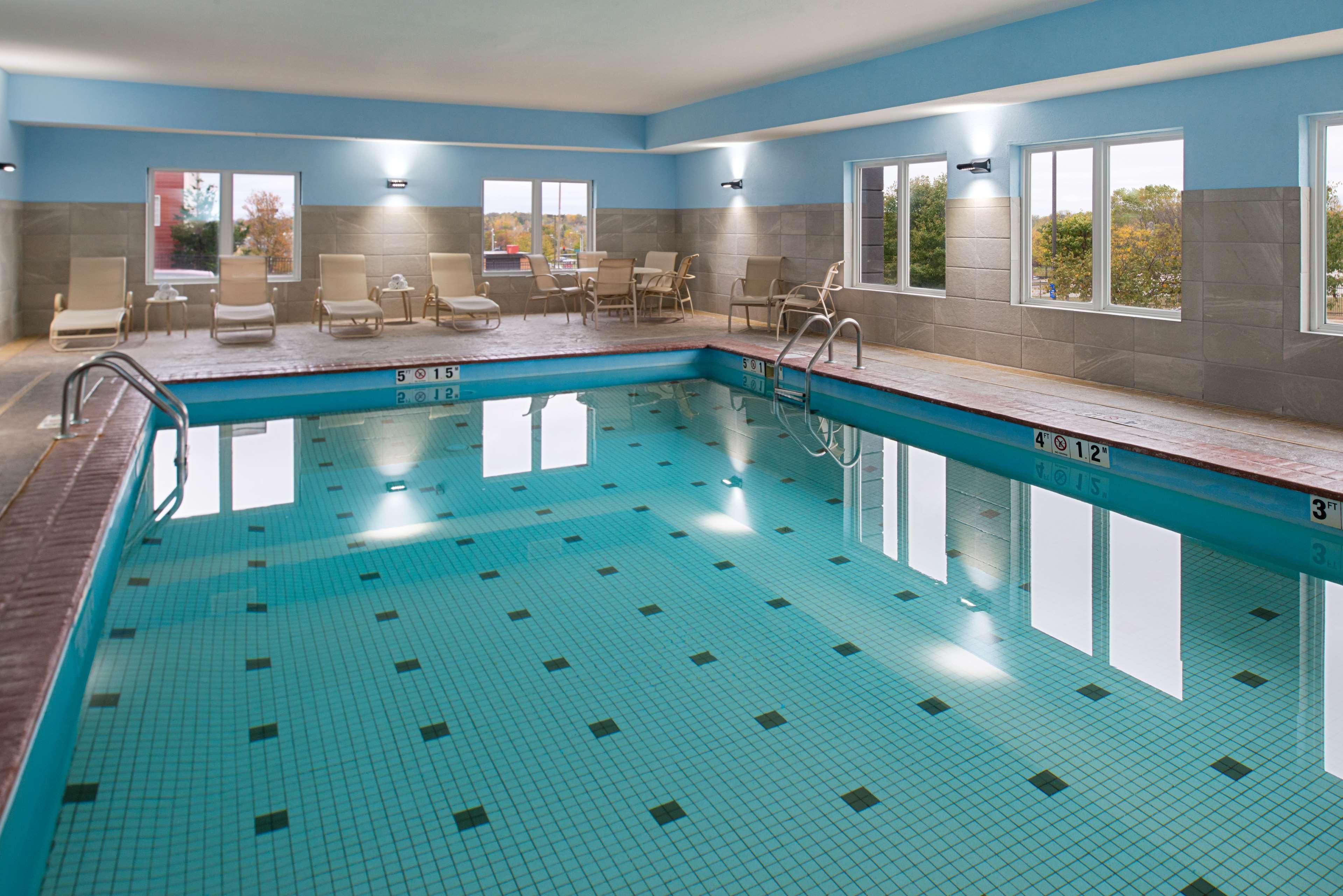 Hampton Inn Kansas City Northeast Dış mekan fotoğraf
