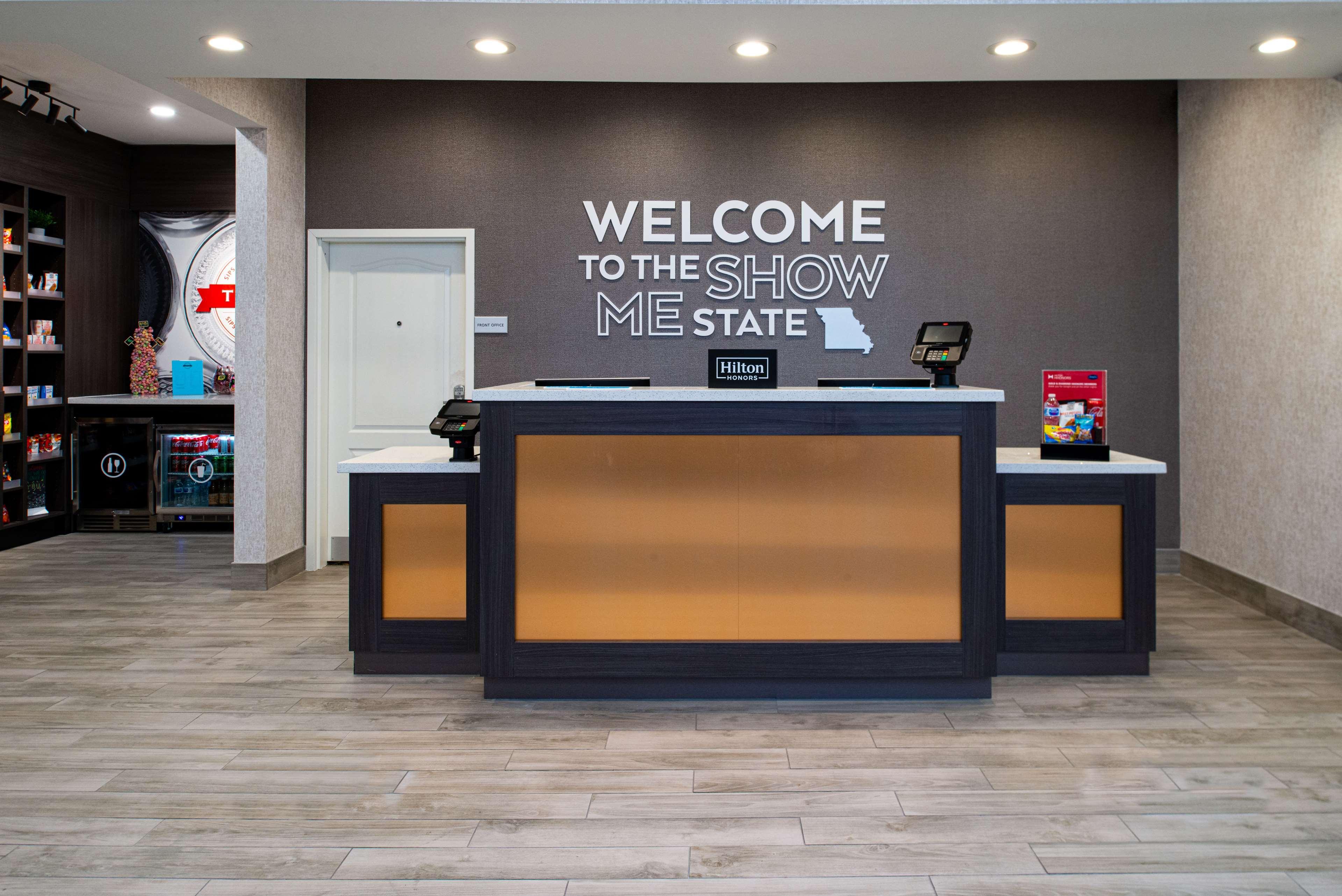 Hampton Inn Kansas City Northeast Dış mekan fotoğraf