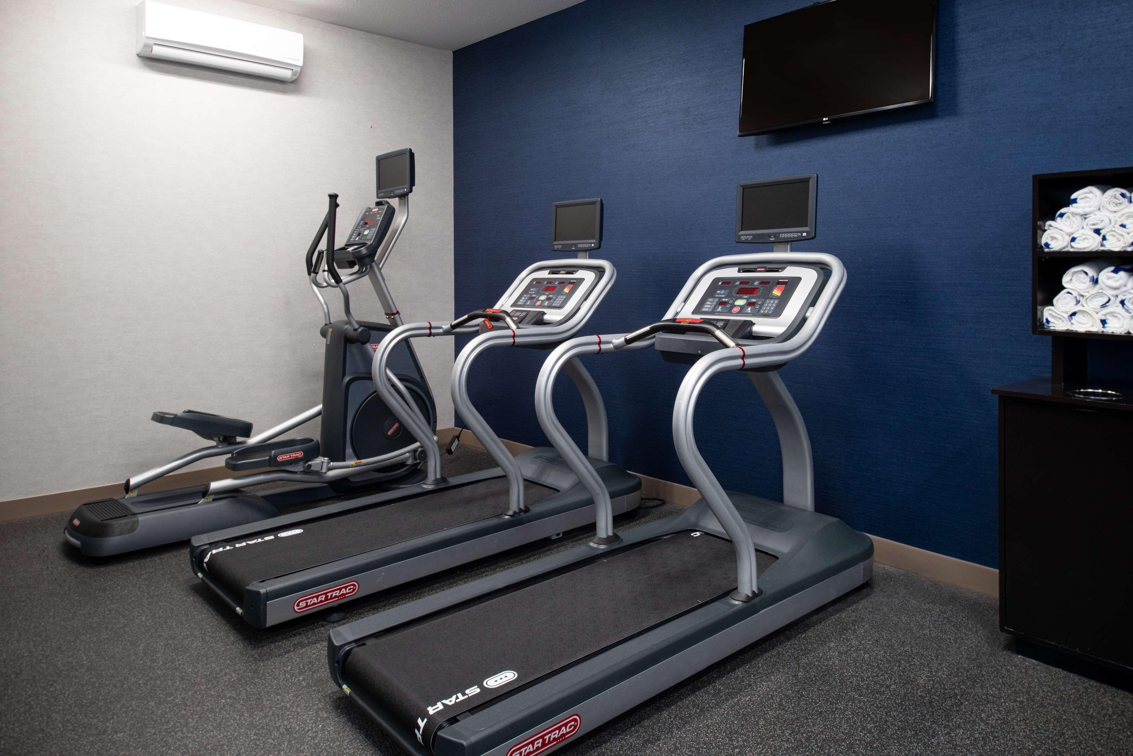 Hampton Inn Kansas City Northeast Dış mekan fotoğraf