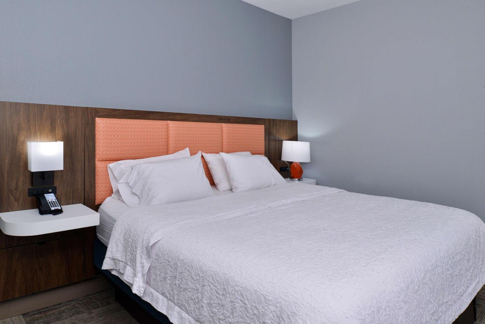 Hampton Inn Kansas City Northeast Dış mekan fotoğraf