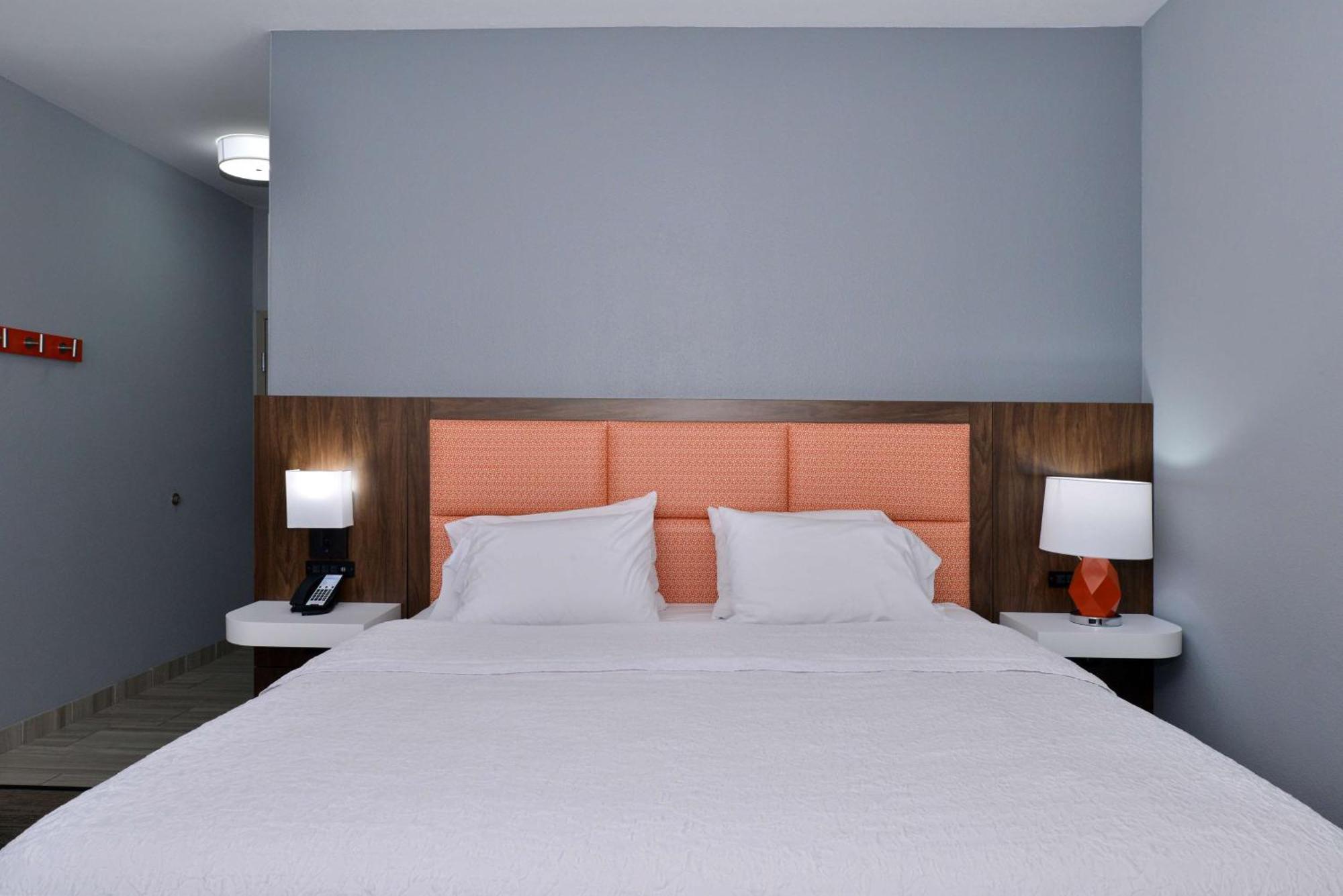 Hampton Inn Kansas City Northeast Dış mekan fotoğraf