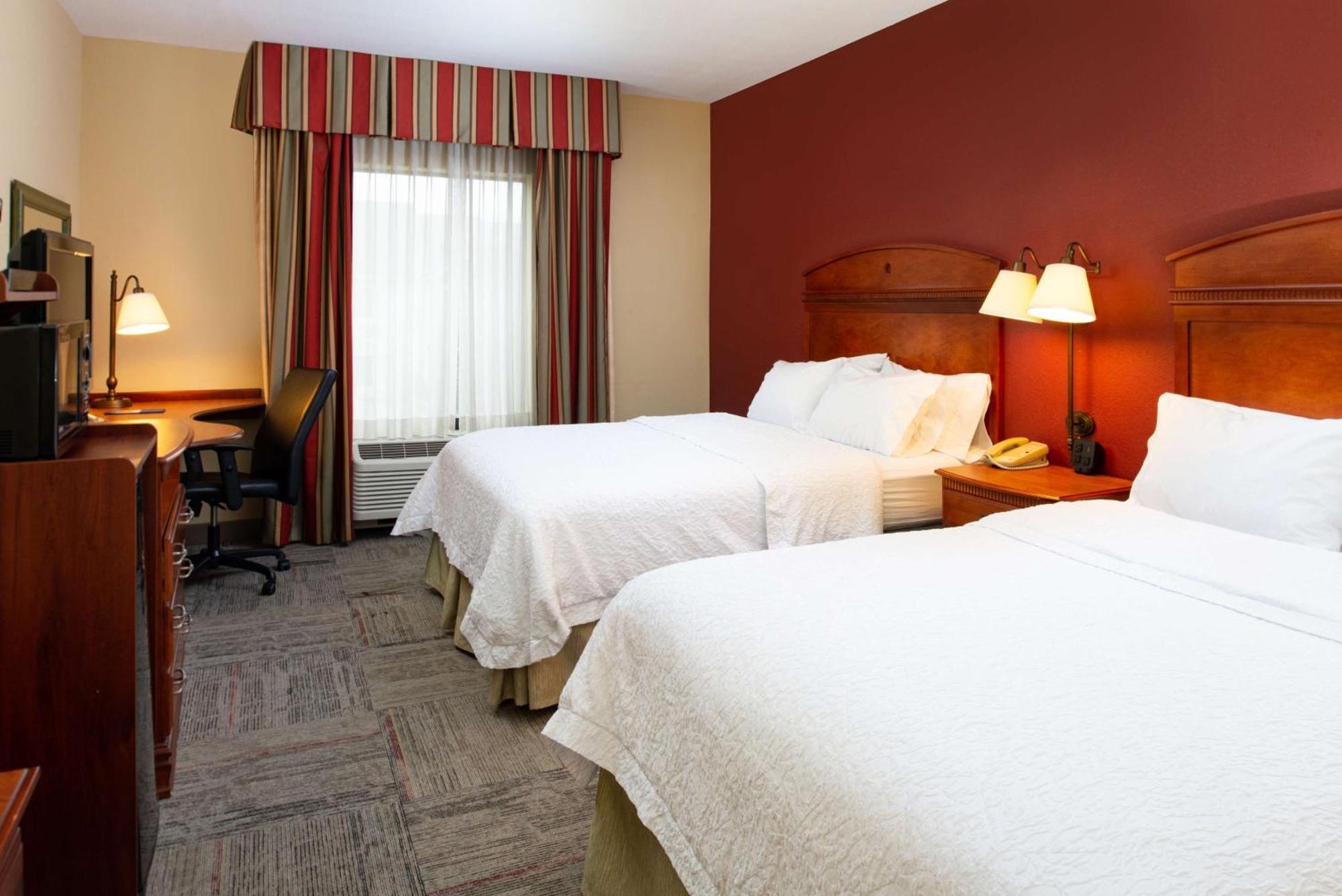 Hampton Inn Kansas City Northeast Dış mekan fotoğraf